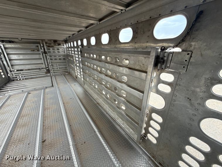 image for item ET6389 2020 Wilson PSDCL-402 livestock trailer