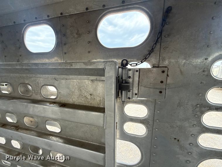 image for item ET6389 2020 Wilson PSDCL-402 livestock trailer