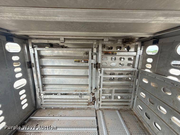 image for item ET6389 2020 Wilson PSDCL-402 livestock trailer