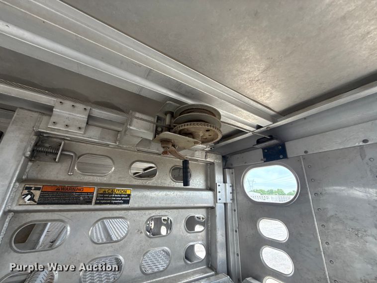 image for item ET6389 2020 Wilson PSDCL-402 livestock trailer