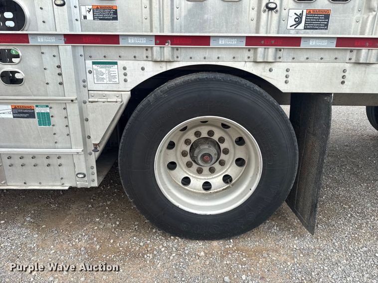 image for item ET6389 2020 Wilson PSDCL-402 livestock trailer