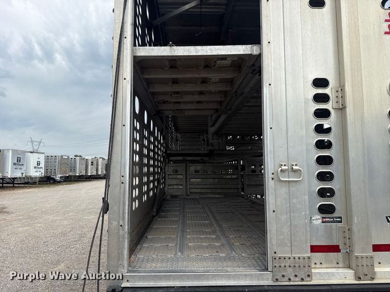image for item ET6390 2019 Wilson PSDCL- 402 livestock trailer