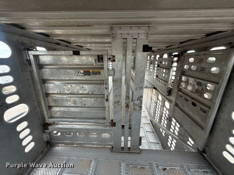 image for item ET6390 2019 Wilson PSDCL- 402 livestock trailer