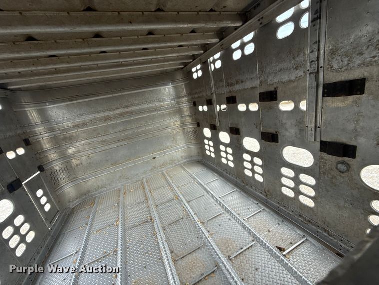 image for item ET6390 2019 Wilson PSDCL- 402 livestock trailer