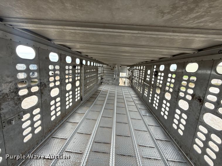 image for item ET6390 2019 Wilson PSDCL- 402 livestock trailer