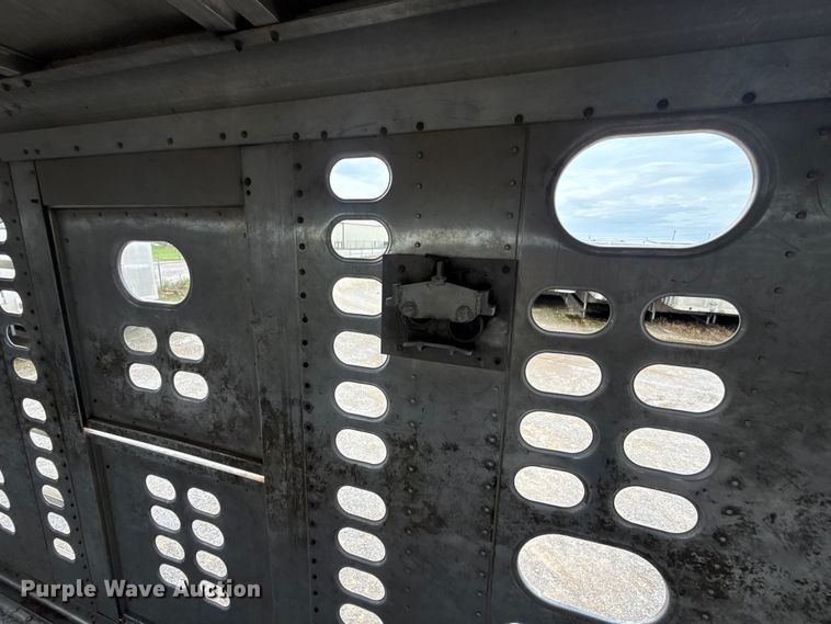 image for item ET6390 2019 Wilson PSDCL- 402 livestock trailer