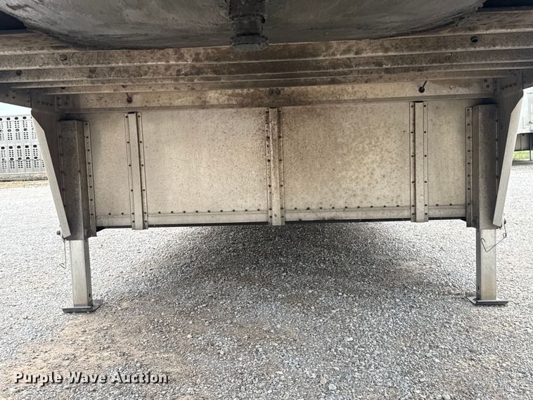 image for item ET6390 2019 Wilson PSDCL- 402 livestock trailer