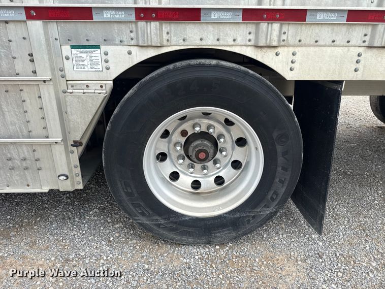 image for item ET6390 2019 Wilson PSDCL- 402 livestock trailer
