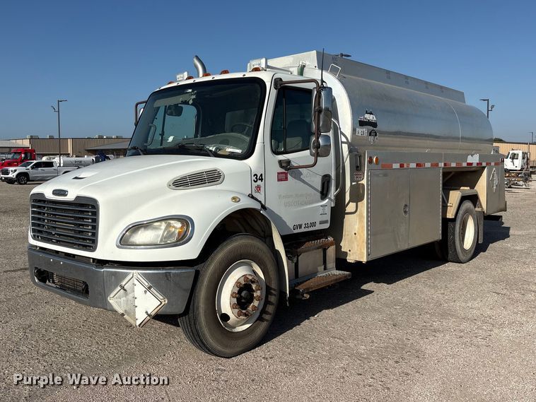 image for item EU5774 2007 Freightliner Business Class M2 fuel truck