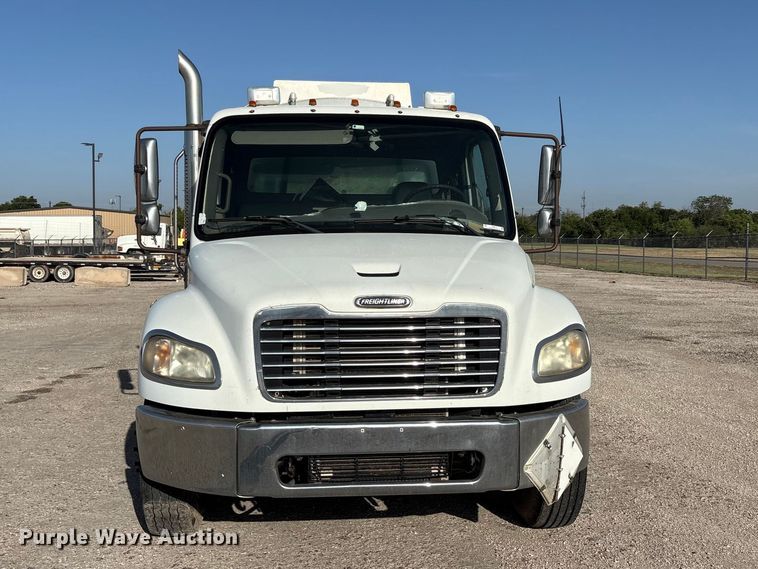 image for item EU5774 2007 Freightliner Business Class M2 fuel truck
