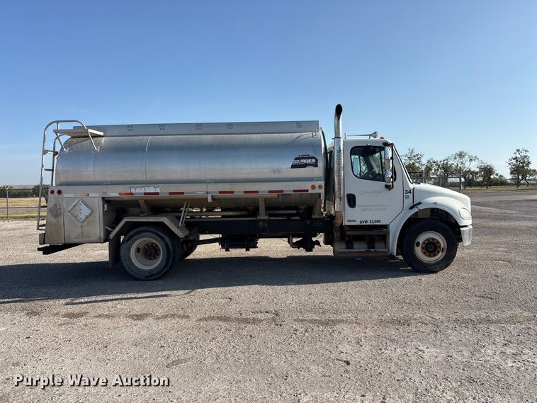 image for item EU5774 2007 Freightliner Business Class M2 fuel truck