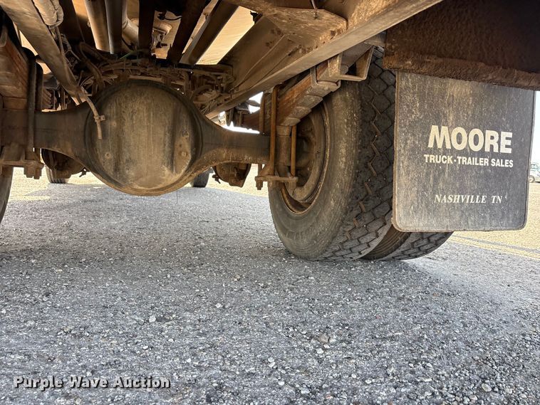 image for item EU5774 2007 Freightliner Business Class M2 fuel truck