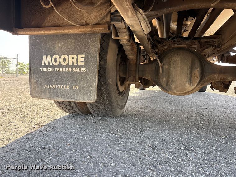 image for item EU5774 2007 Freightliner Business Class M2 fuel truck