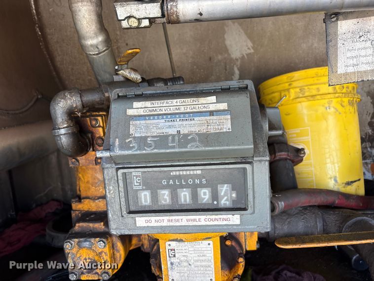 image for item EU5774 2007 Freightliner Business Class M2 fuel truck