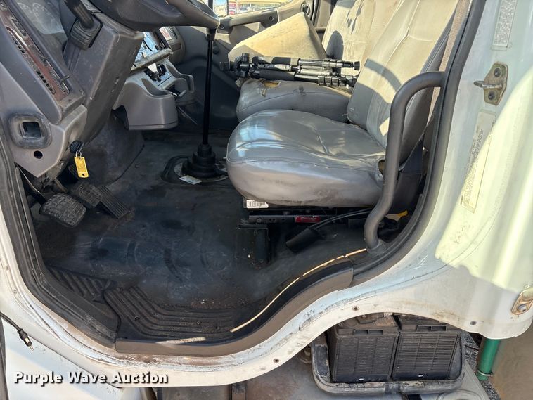 image for item EU5774 2007 Freightliner Business Class M2 fuel truck