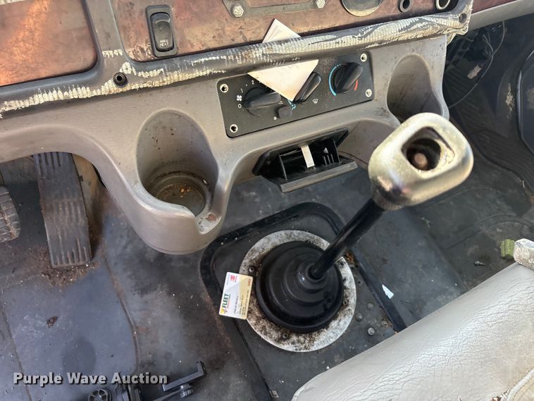image for item EU5774 2007 Freightliner Business Class M2 fuel truck