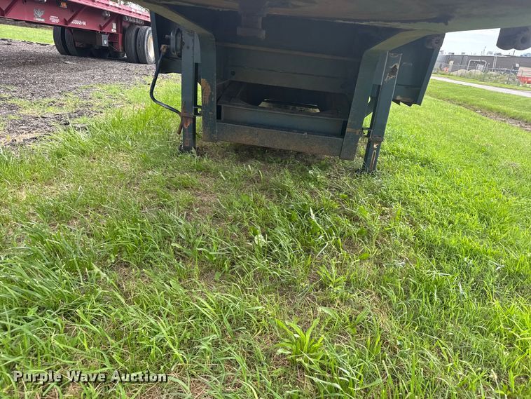 image for item EW4936 1995 Trail King TK70ES-483 drop deck equipment trailer