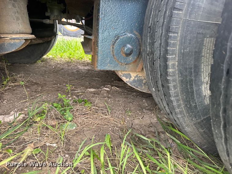 image for item EW4936 1995 Trail King TK70ES-483 drop deck equipment trailer