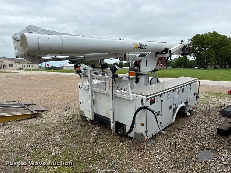 image for item EX2016 Altec L37MR utility bed with bucket lift