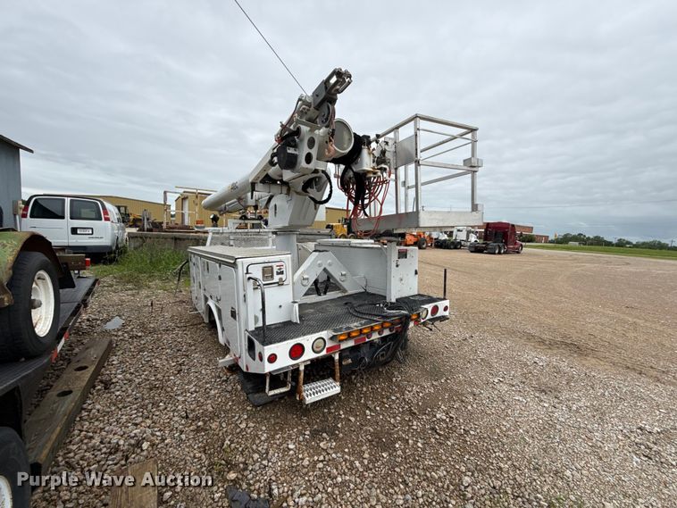image for item EX2016 Altec L37MR utility bed with bucket lift