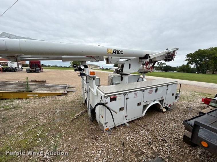 image for item EX2016 Altec L37MR utility bed with bucket lift
