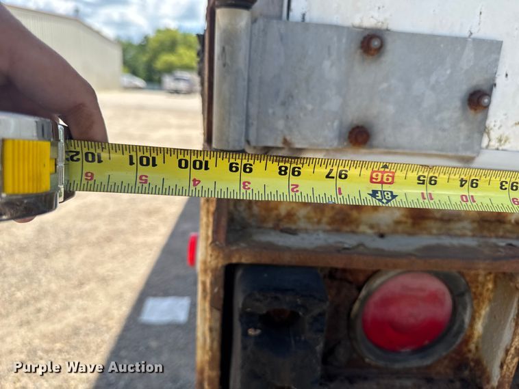 image for item FB5721 1996 Stoughton AVW-485T-S-C-AR dry van trailer