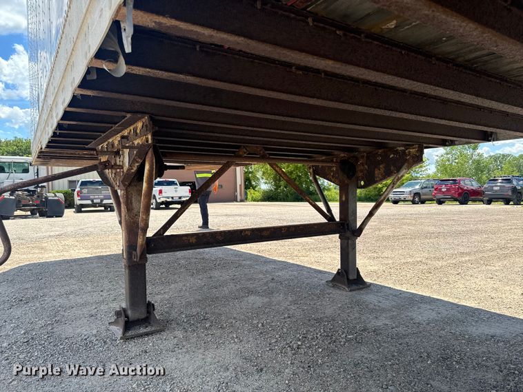 image for item FB5721 1996 Stoughton AVW-485T-S-C-AR dry van trailer