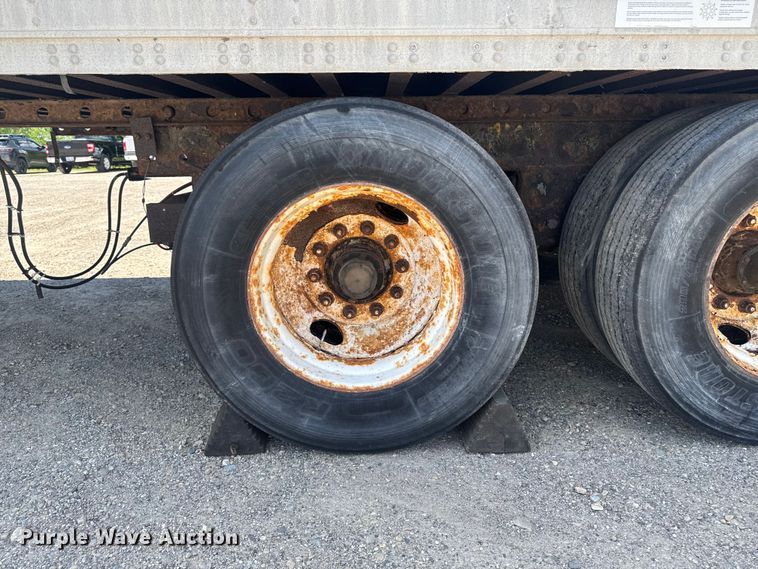 image for item FB5721 1996 Stoughton AVW-485T-S-C-AR dry van trailer