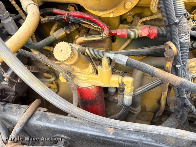 image for item FB6778 2003 Peterbilt 379 winch truck