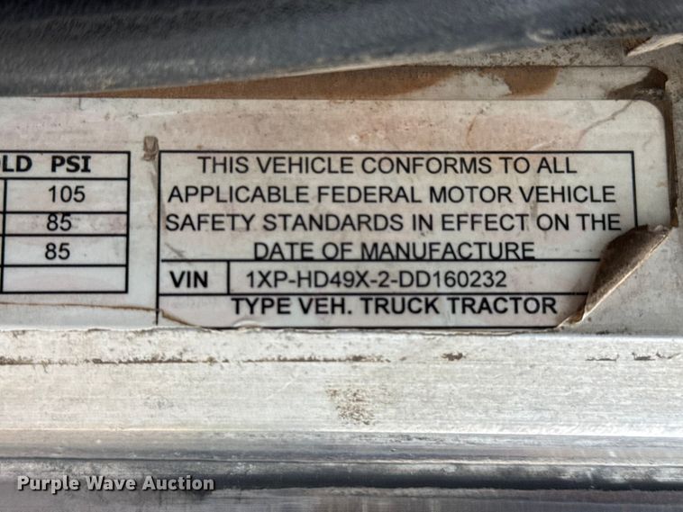 image for item FB6789 2013 Peterbilt 386 semi truck