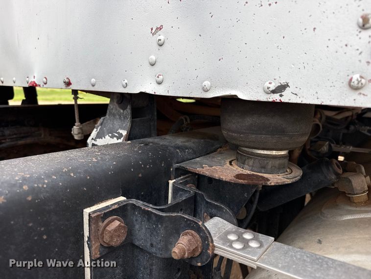 image for item FB6791 1999 Kenworth W900B semi truck