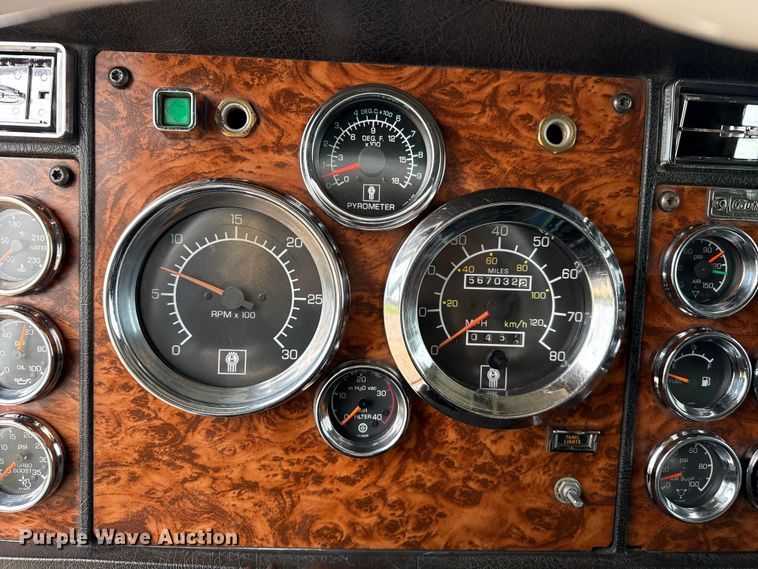 image for item FB6791 1999 Kenworth W900B semi truck