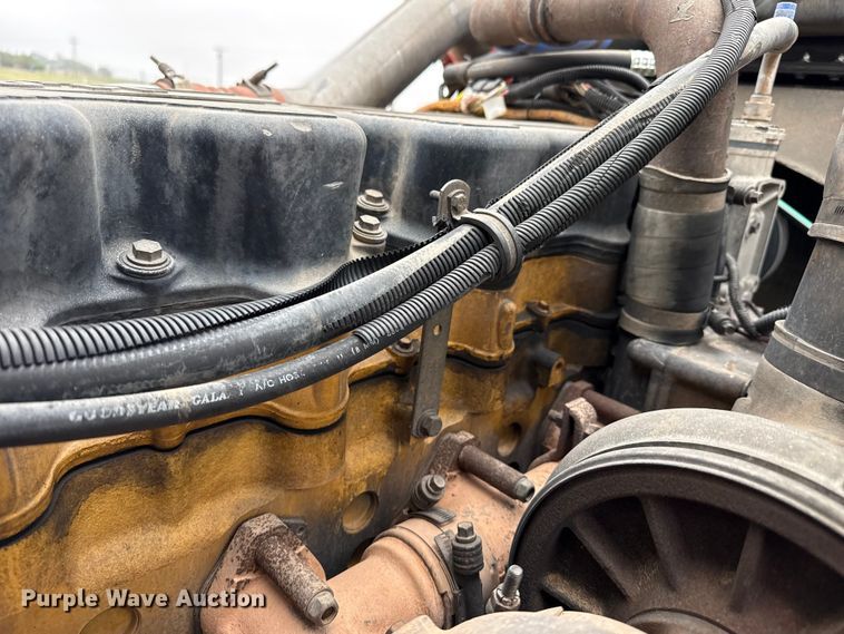 image for item FB6791 1999 Kenworth W900B semi truck