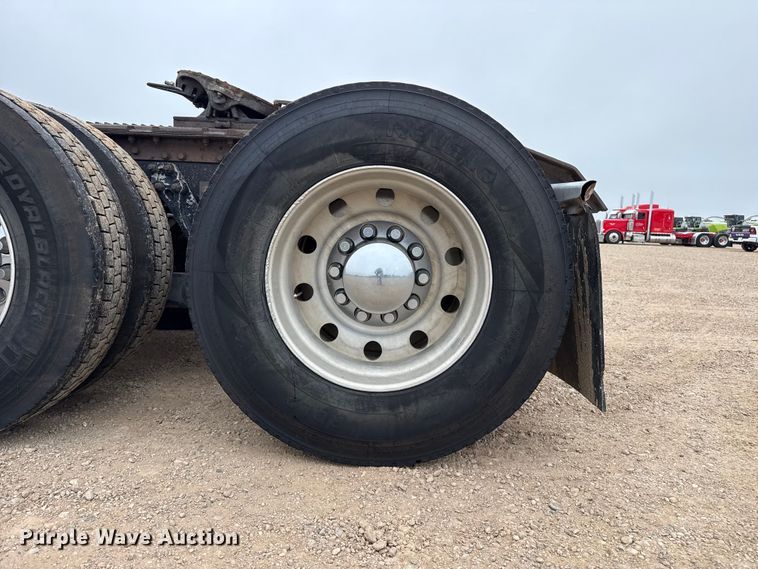 image for item FB6791 1999 Kenworth W900B semi truck