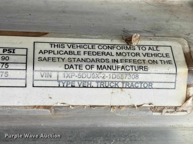 image for item FB6792 2001 Peterbilt 379 semi truck
