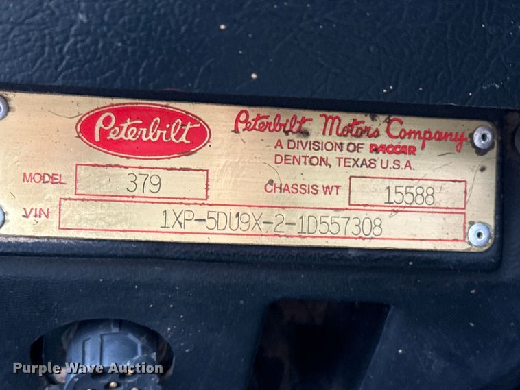 image for item FB6792 2001 Peterbilt 379 semi truck