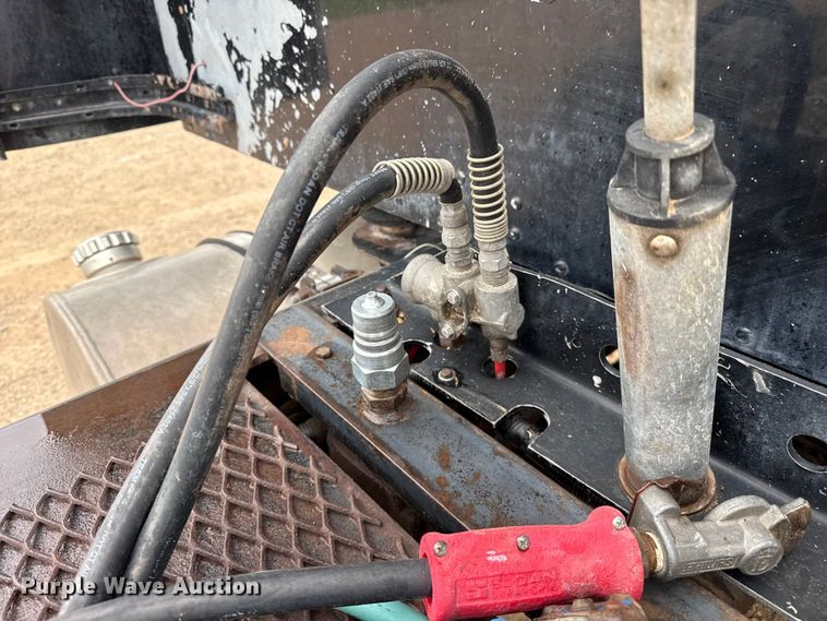 image for item FB6795 1999 Kenworth W900B semi truck