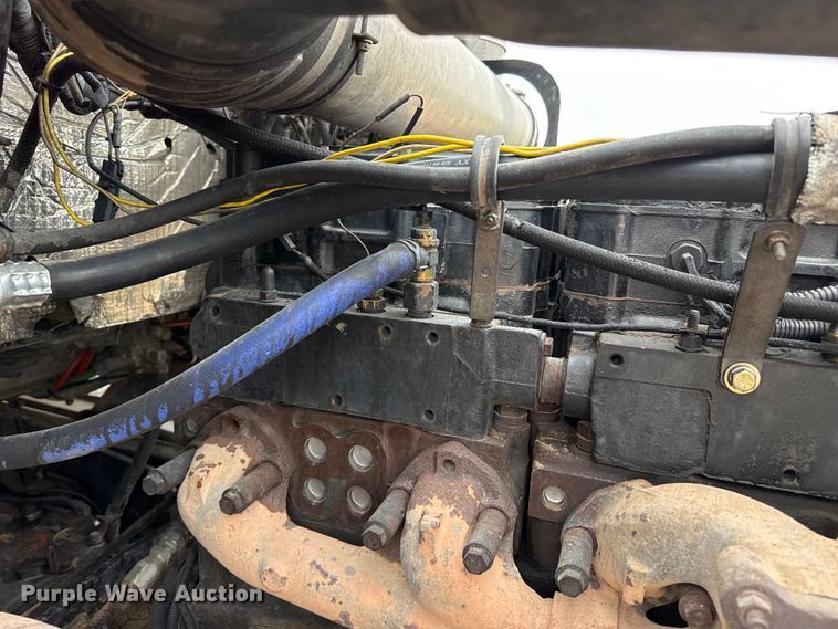 image for item FB6795 1999 Kenworth W900B semi truck