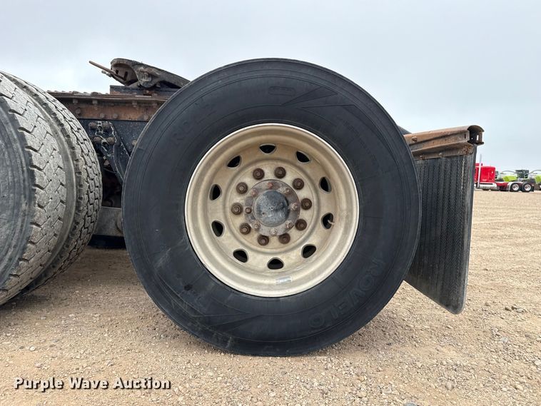 image for item FB6795 1999 Kenworth W900B semi truck