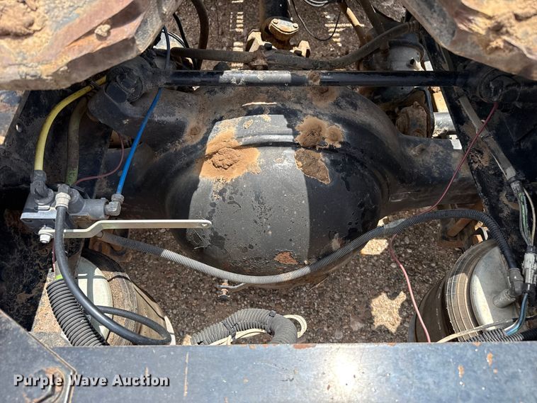 image for item FB6799 2003 Freightliner semi truck