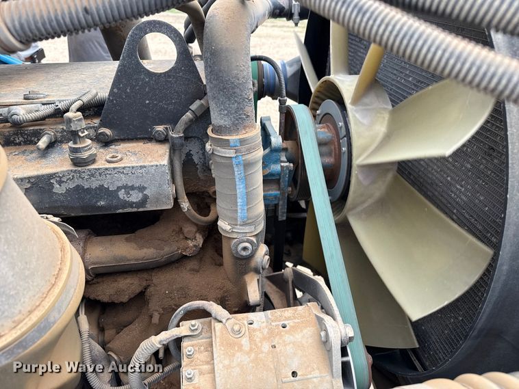 image for item FB6799 2003 Freightliner semi truck