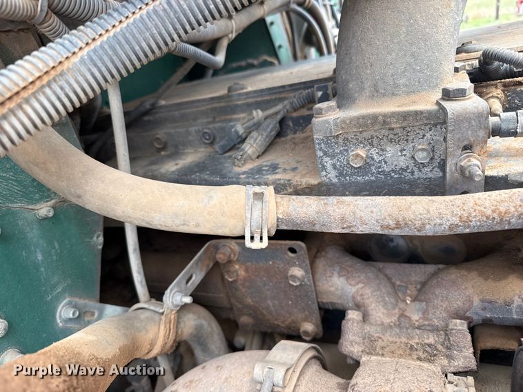 image for item FB6799 2003 Freightliner semi truck