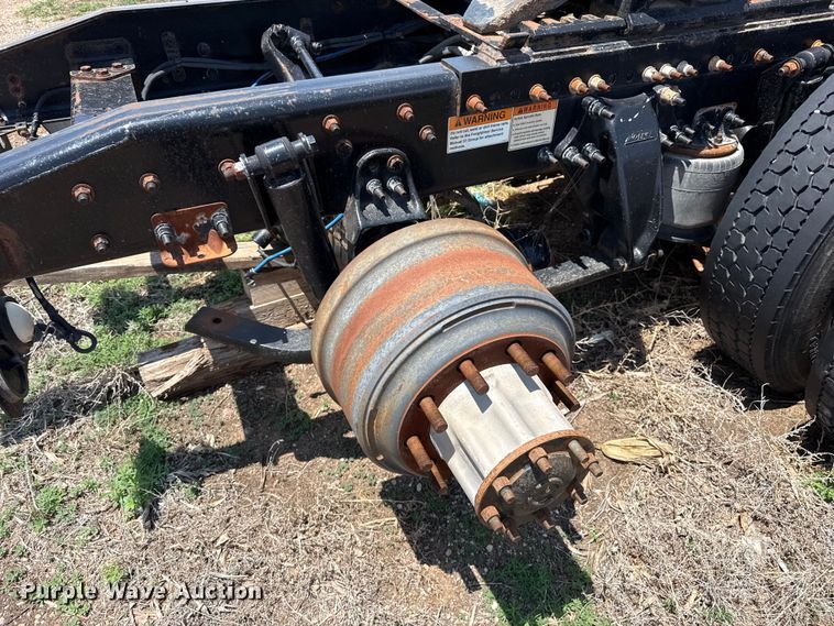 image for item FB6800 2014 Freightliner semi truck
