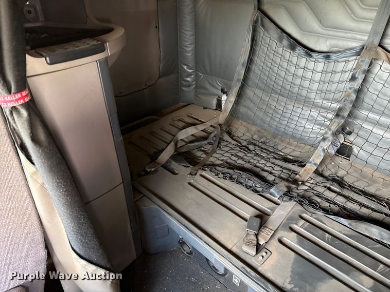 image for item FB6800 2014 Freightliner semi truck