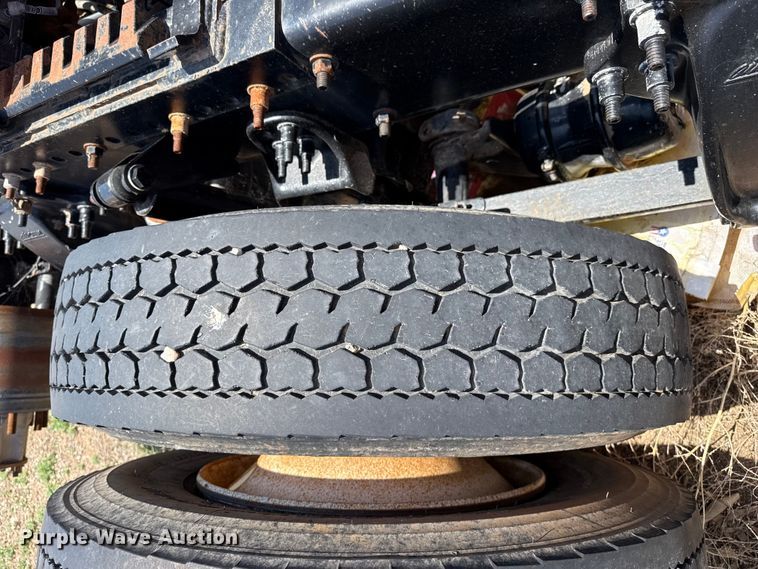 image for item FB6800 2014 Freightliner semi truck