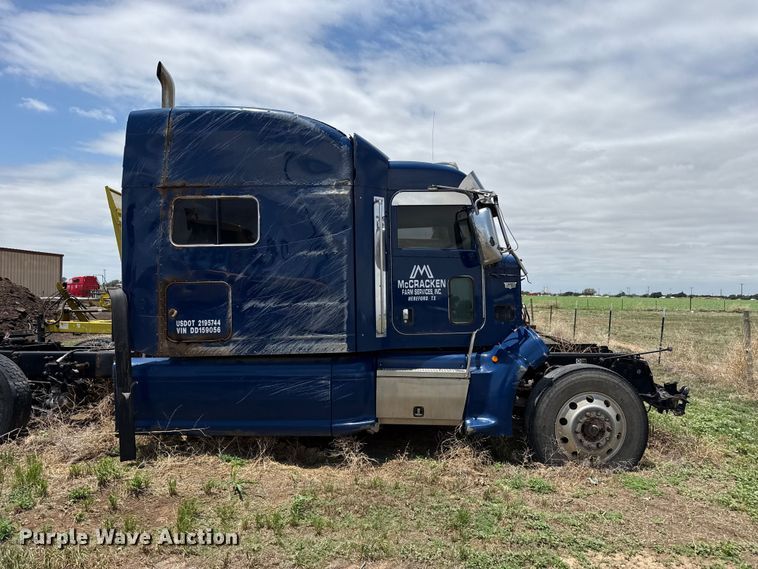 image for item FB6801 2013 Peterbilt 386 semi truck