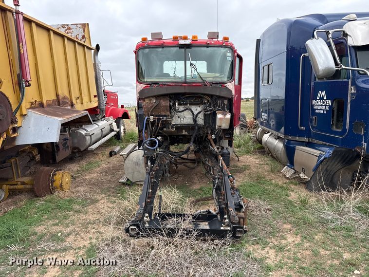image for item FB6805 1997 Kenworth W900B semi truck
