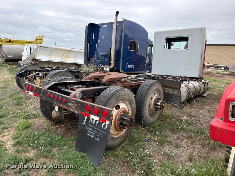 image for item FB6805 1997 Kenworth W900B semi truck