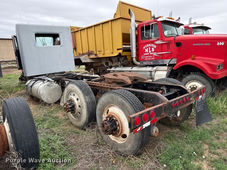 image for item FB6805 1997 Kenworth W900B semi truck