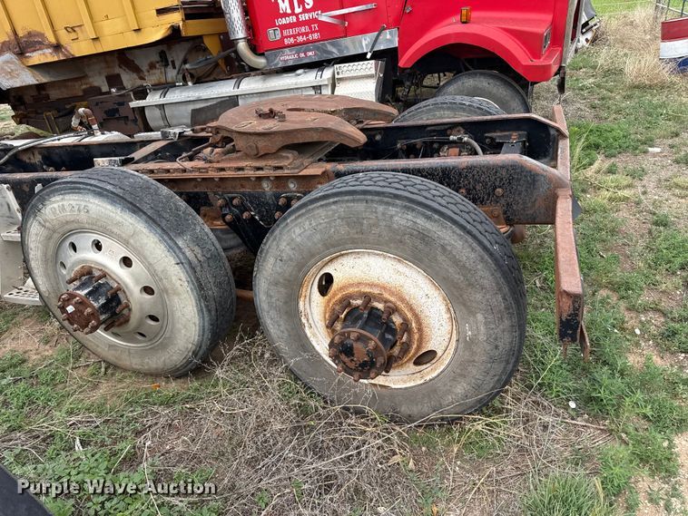 image for item FB6805 1997 Kenworth W900B semi truck